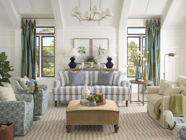 Faulkner Sofa - Image 4